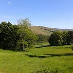 Thornthwaite Farm בית נופש ברוטון אין פרנס